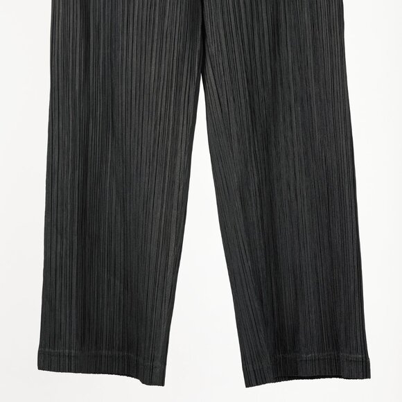 Pleats Please Issey Miyake Black Straight-Leg Cropped Pants - Picture 5 of 7